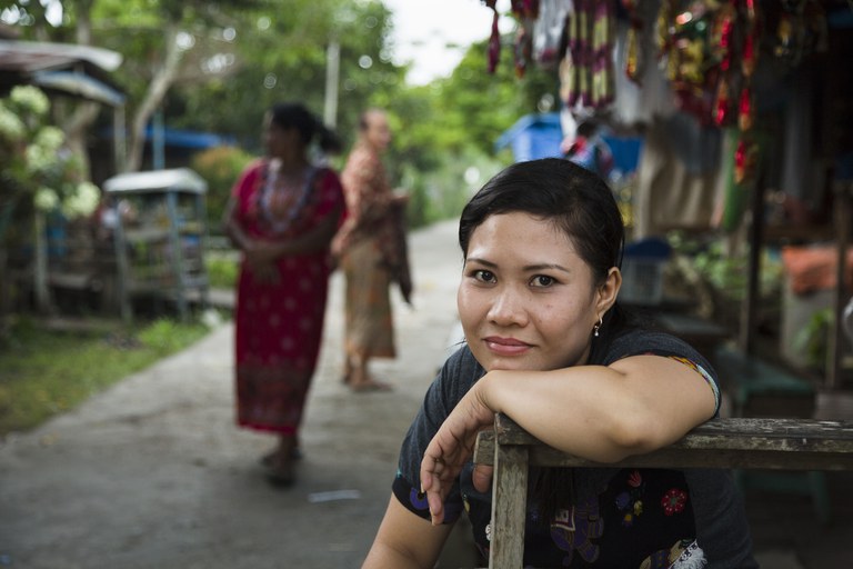 Pungkat, a village in Indonesia, is fighting the advancing palmoil industrie that treathens their way of live.